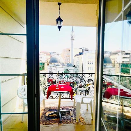 4 Llullat - City Center Apartment Prishtinë Luaran gambar
