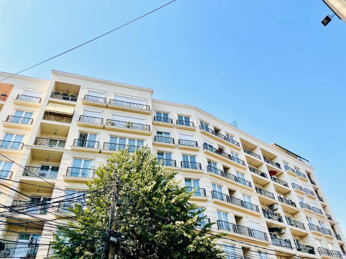 4 Llullat - City Center Apartment Prishtinë Luaran gambar