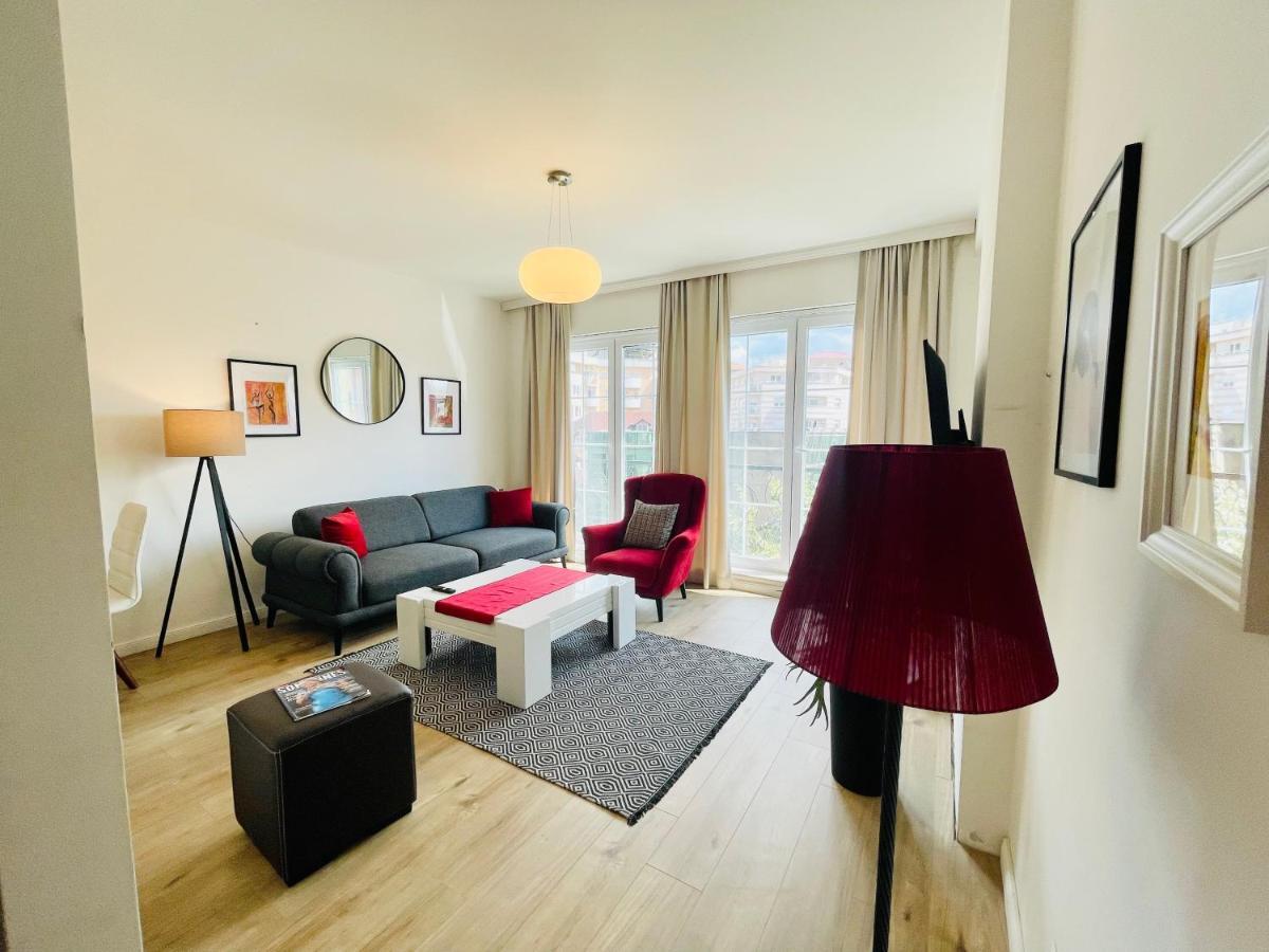 4 Llullat - City Center Apartment Prishtinë Luaran gambar
