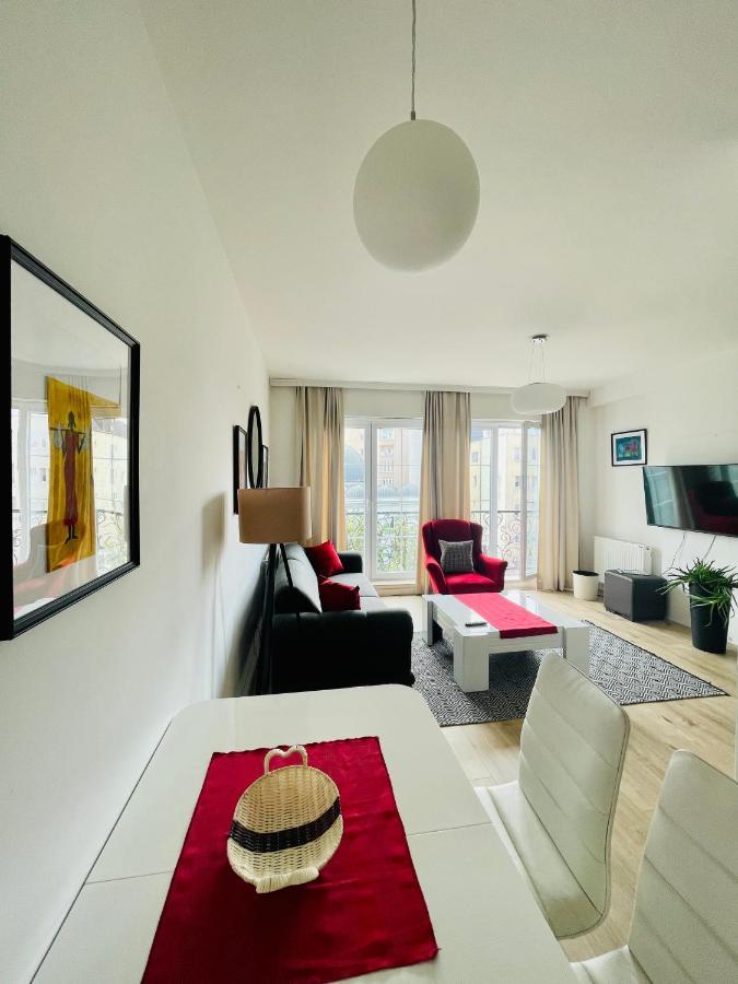 4 Llullat - City Center Apartment Prishtinë Luaran gambar