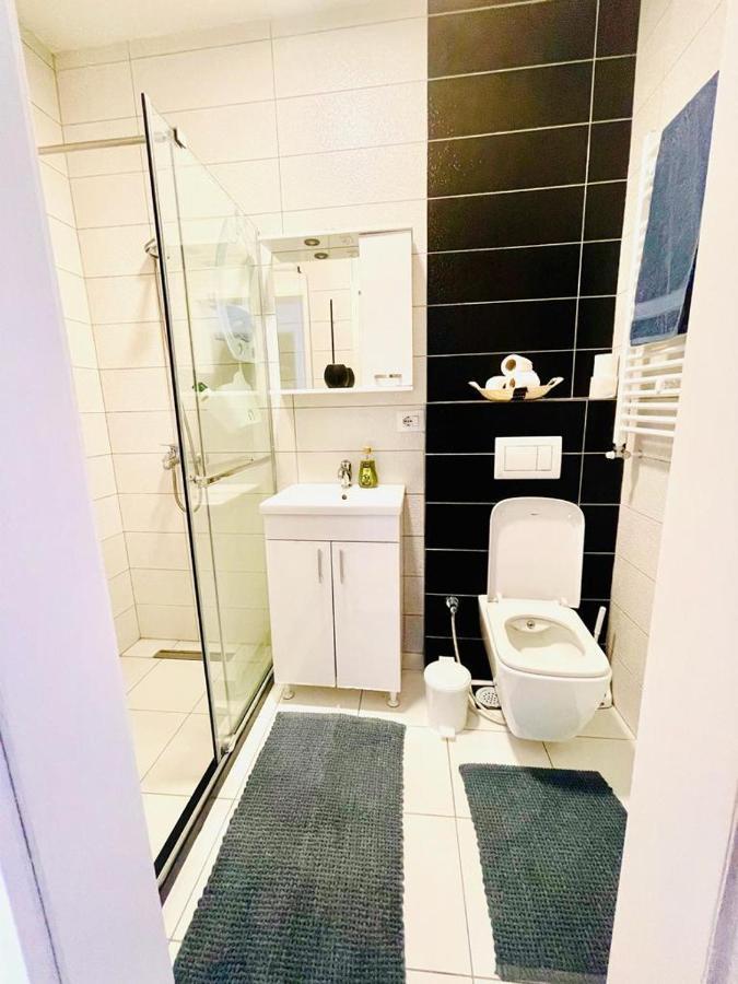 4 Llullat - City Center Apartment Prishtinë Luaran gambar